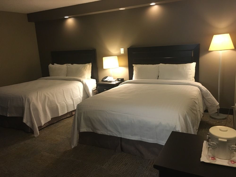 Express By Canad Inns Winnipeg Esterno foto